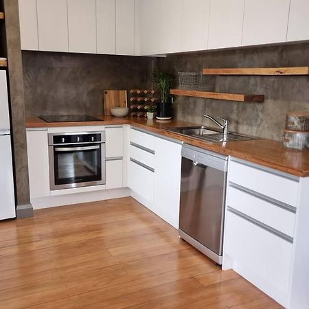 Apartment 5 - Haddin Court - Modern Loft Style Μπλένχαϊμ Εξωτερικό φωτογραφία