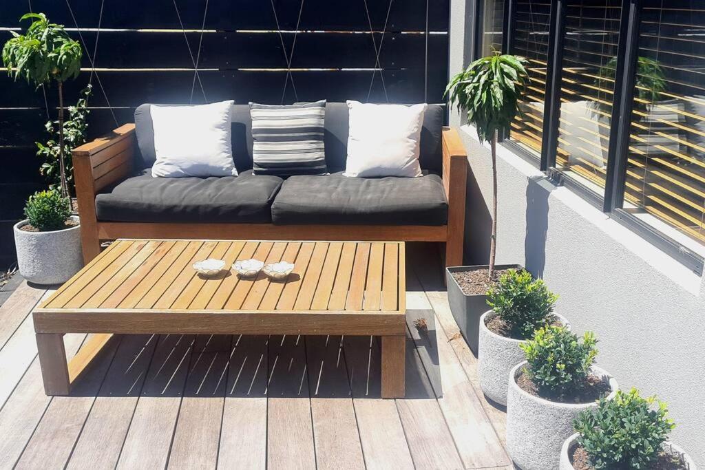 Apartment 5 - Haddin Court - Modern Loft Style Μπλένχαϊμ Εξωτερικό φωτογραφία